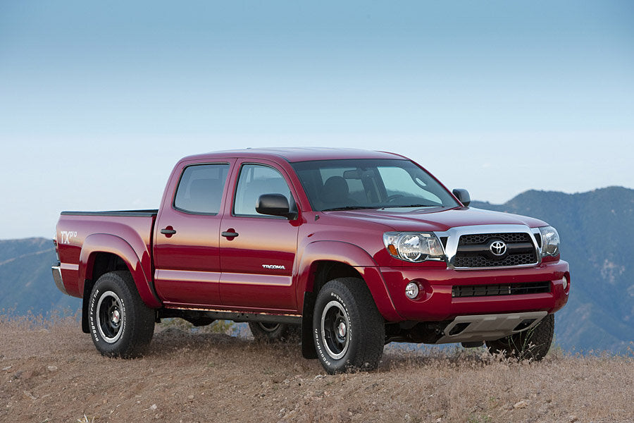 2005-2015 Toyota Tacoma Front Bumper Bracket Support Cover - TO1065104