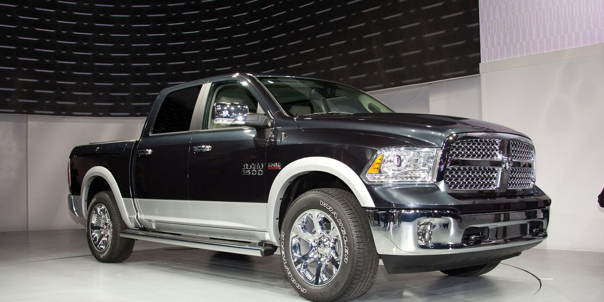 Dodge RAM 2009 - 2018 1500 Rear Chrome Bumper with Sensors and with Dual exhaust CH1102365