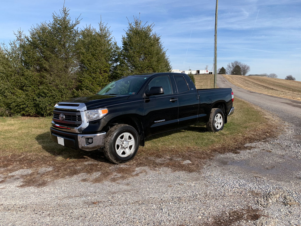 Tundra 2014 - 2021 CHROME/BLACK GRILLE TO1200373