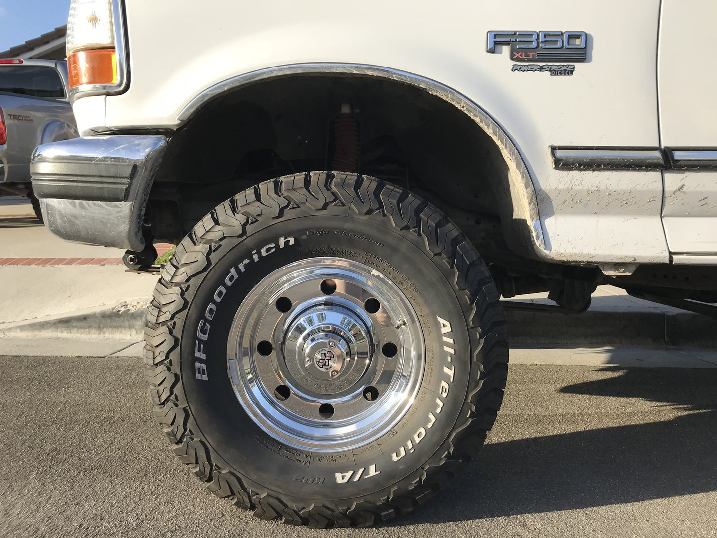 Ford F250 F350 F450 1992 - 1998 Chrome Center Caps (4)