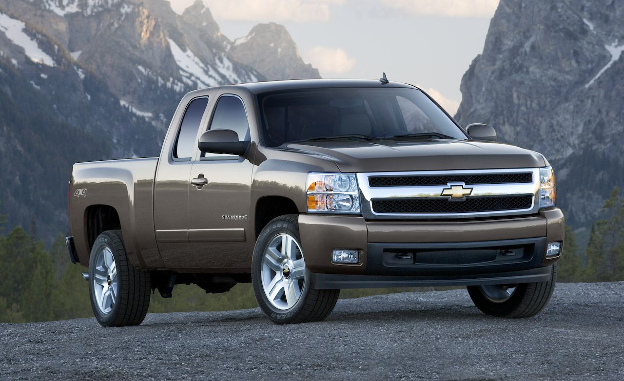 2007 - 2013 Chevrolet Silverado 1500 Bumper Ends (Primed) w/Fog Light GM1004147 GM1005147