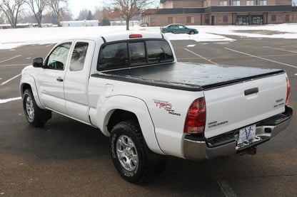 TOYOTA TACOMA 2005 - 2015 CHROME REAR STEP BUMPER ASSEMBLY TO1103113