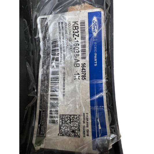 2021-2023 FORD RANGER Front Wheel Arch Trim Passenger Side