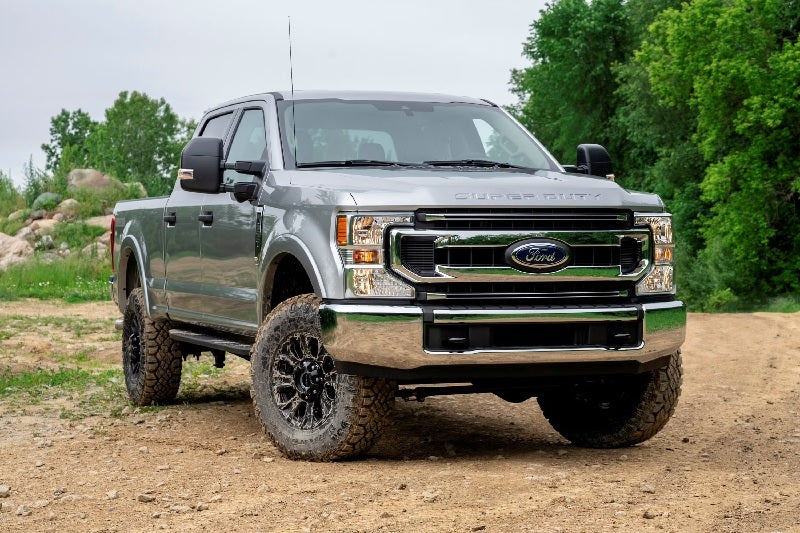 Ford F250 F350 F450 2017 - 2019 /  Ford F250 F350 F450 2020 - 2022 Super Duty Rear Chrome Front Bumper w/o Fog FO1002448