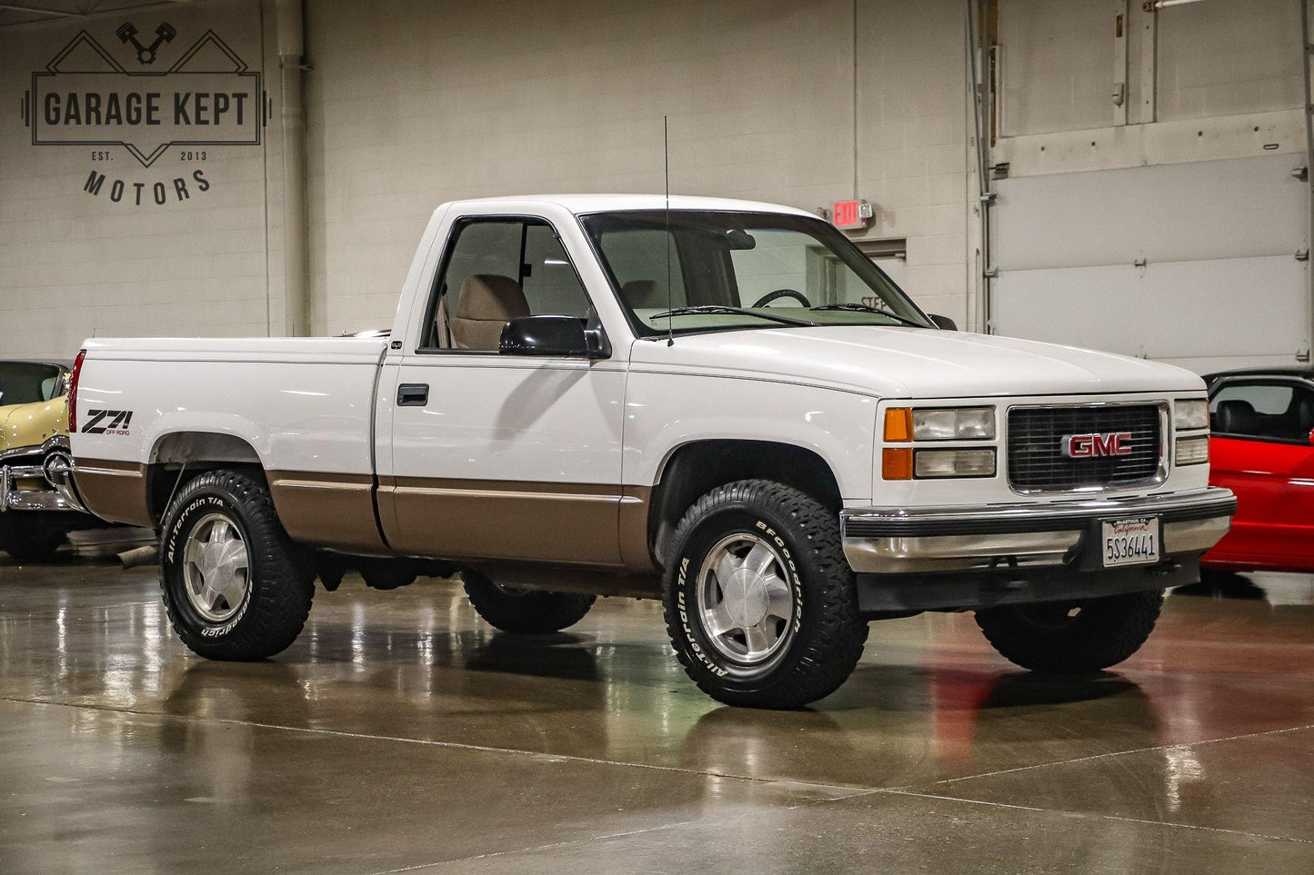 1988 - 1999 GMC Sierra, Chevrolet Silverado, Yukon, Tahoe, Suburban Inner Fender Apron GM1246104 GM1247104