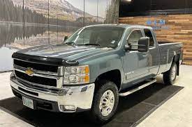 2007 - 2013 Chevrolet Silverado 2500/3500 Chrome bumper ends with Fog light holes Fits: 2007 - 2010 GM1016108  GM1017108